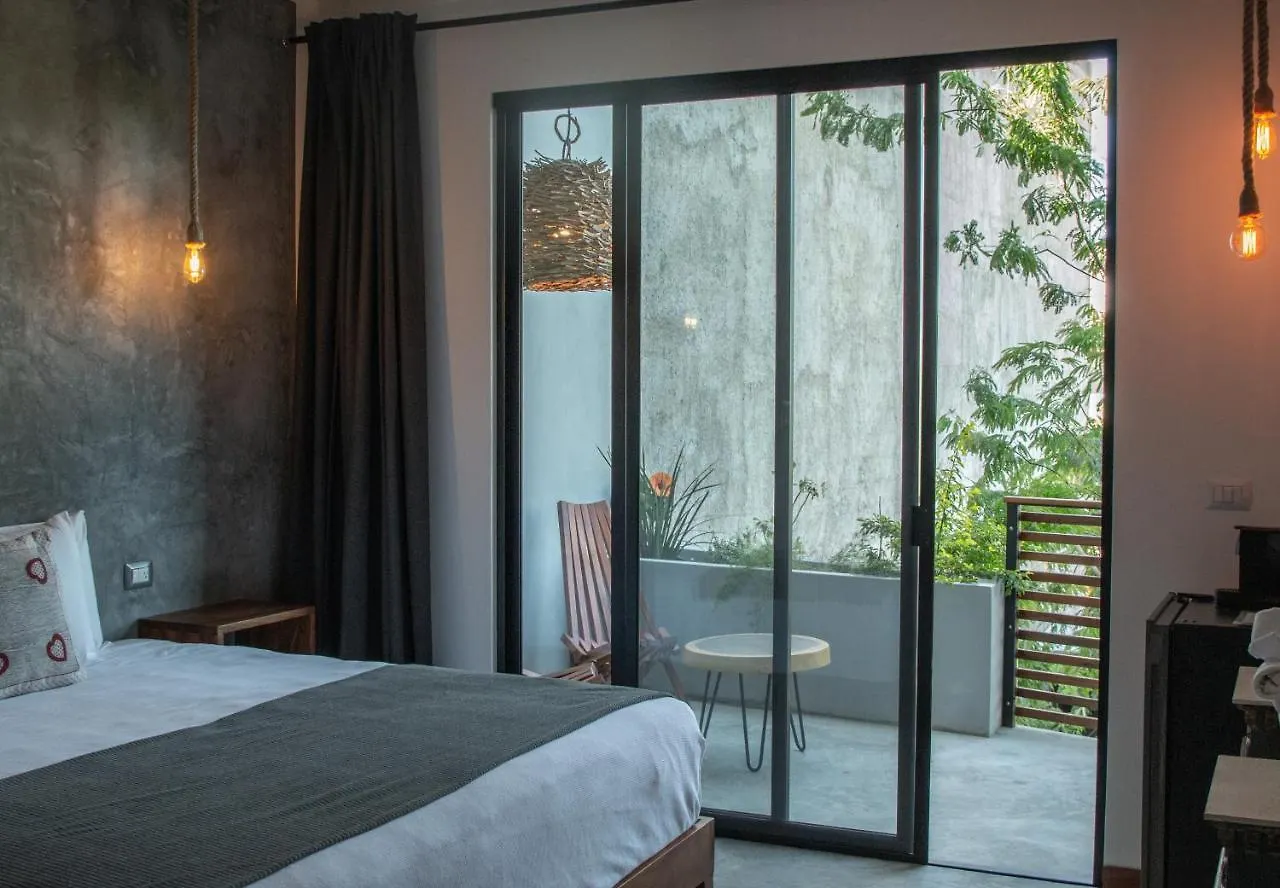 Little Gem Hotel Tulum La Veleta 4*,